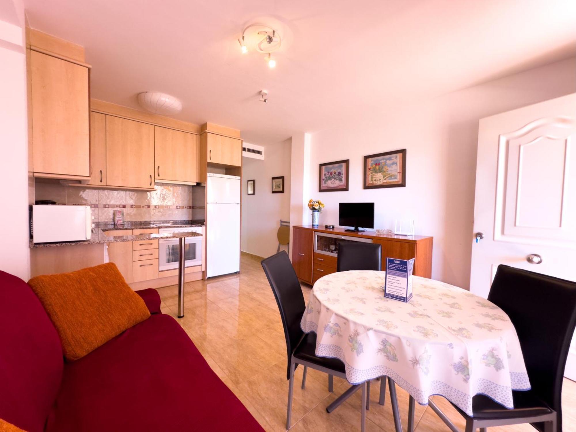 Appartamento Acogedor Apartamento Cerca De La Playa Wifi Y Parking Mont-roig del Camp Camera foto